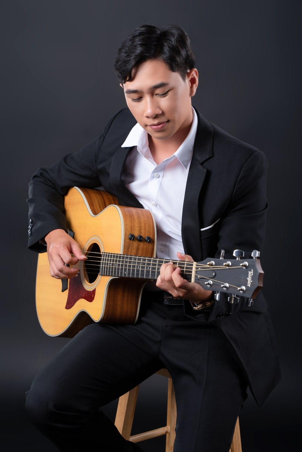 ảnh nghệ sĩ guitar đẹp