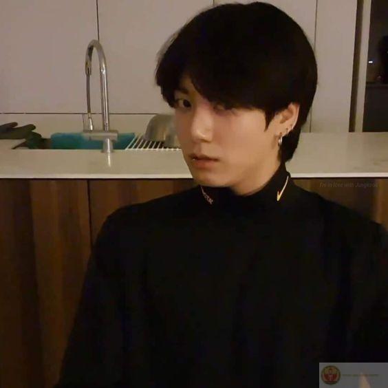 Bình thường đã xàm, nay còn xàm hơn