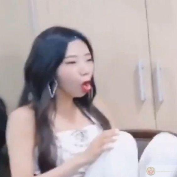Meme mắc ói