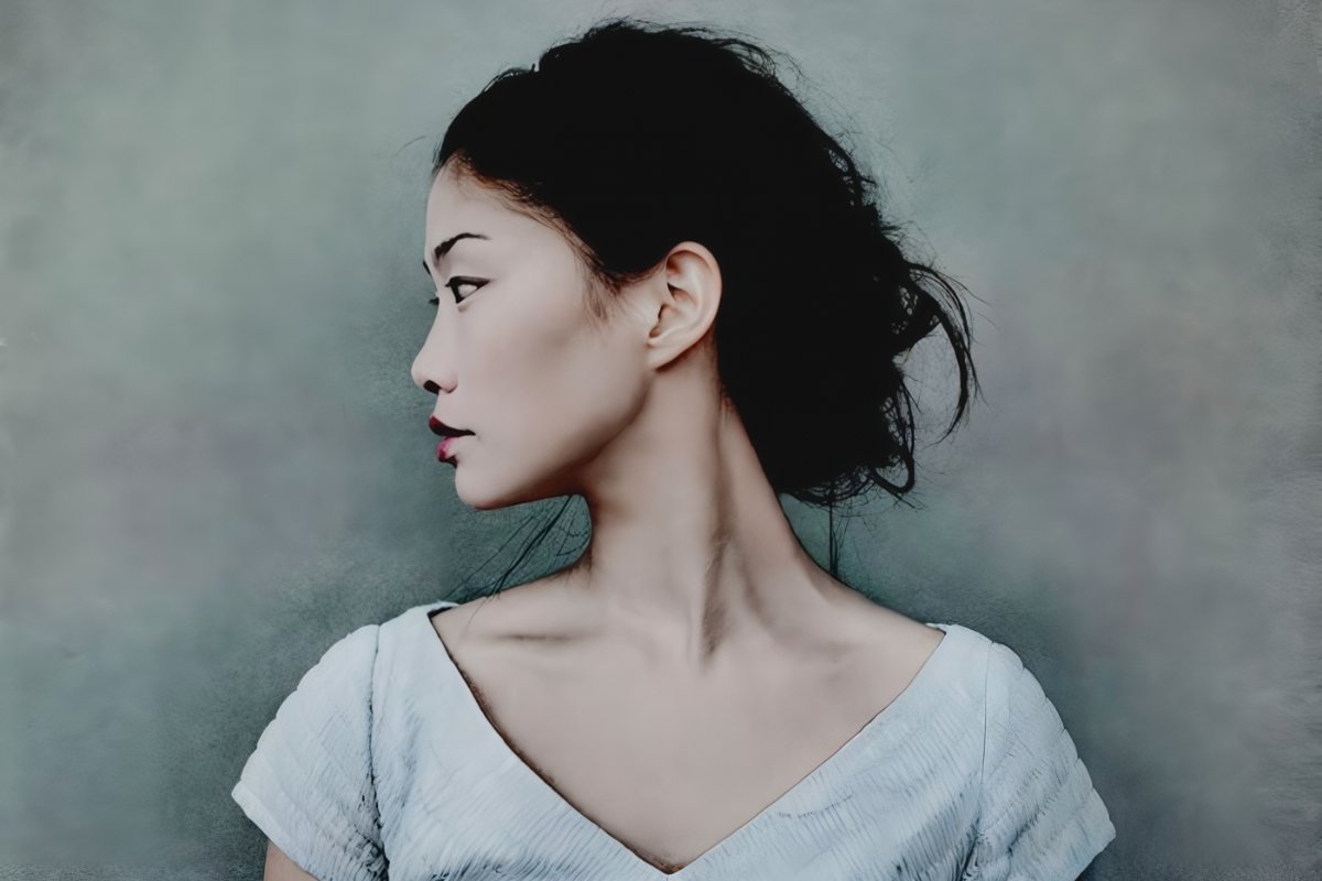 Chụp ảnh góc nghiêng cho người mũi tẹt làm cho nó cao hơn khi chụp ảnh