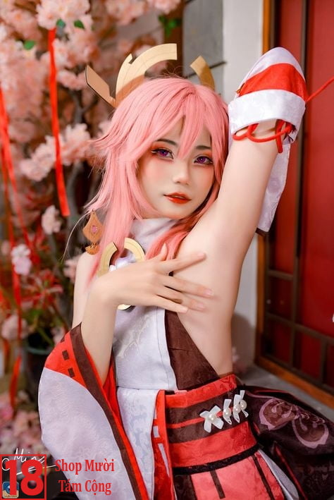 Cosplay Genshin Impact Cosplay Yae Miko (2)