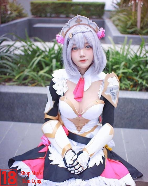 Noelle Cosplay Geshin Impact (1)
