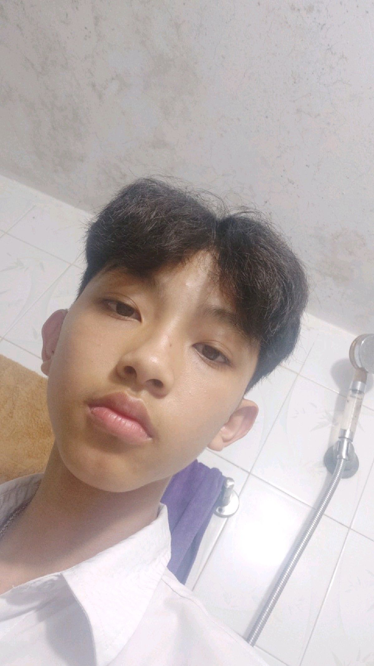 Mỗi lần post là mỗi lần mạng xã hội chấn động