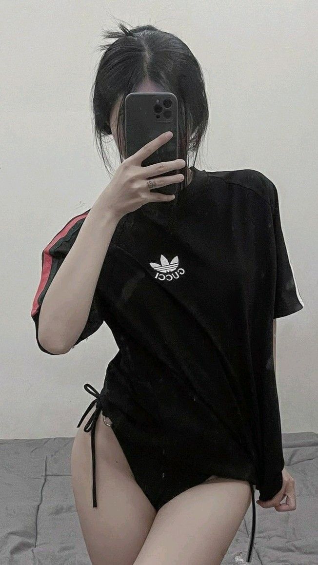 Ảnh gái xinh 2k6 giản dị nhưng vẫn đầy cuốn hút làm người xem say mê
