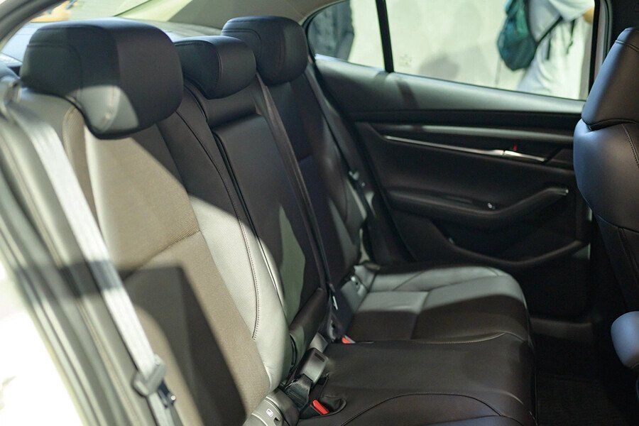 Mazda 3 Luxury 2025 - Hình 19