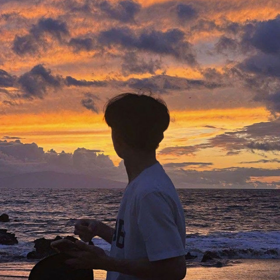 anh buon nam chat 960px 960px avatar 4