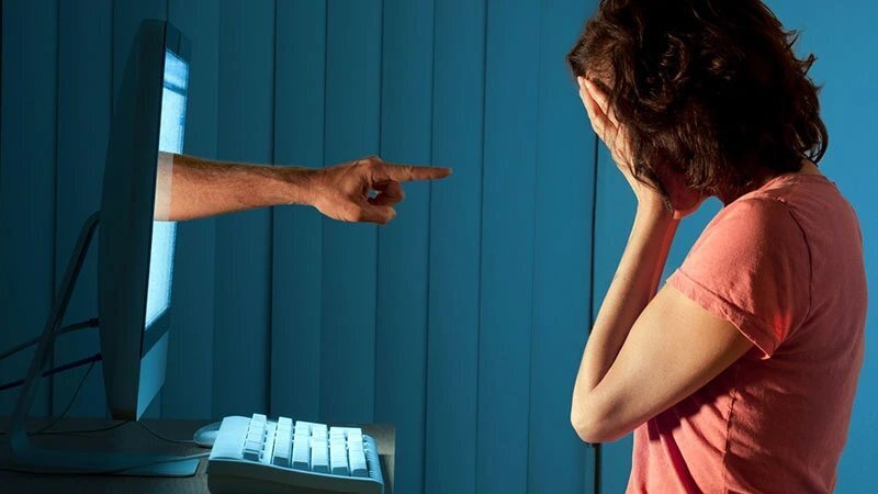 Được thuê để cắt ghép, chế ảnh ‘nóng’ của người khác sẽ bị xử lý thế nào?