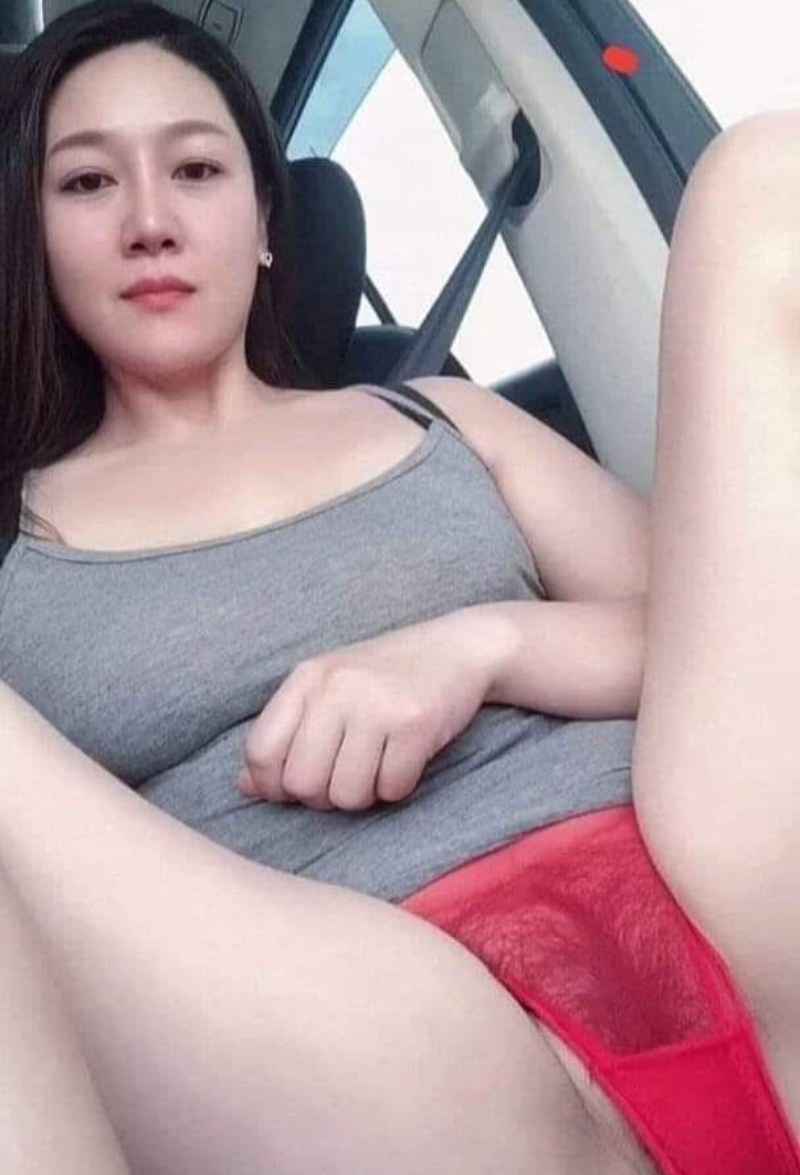 Gái xinh mu to