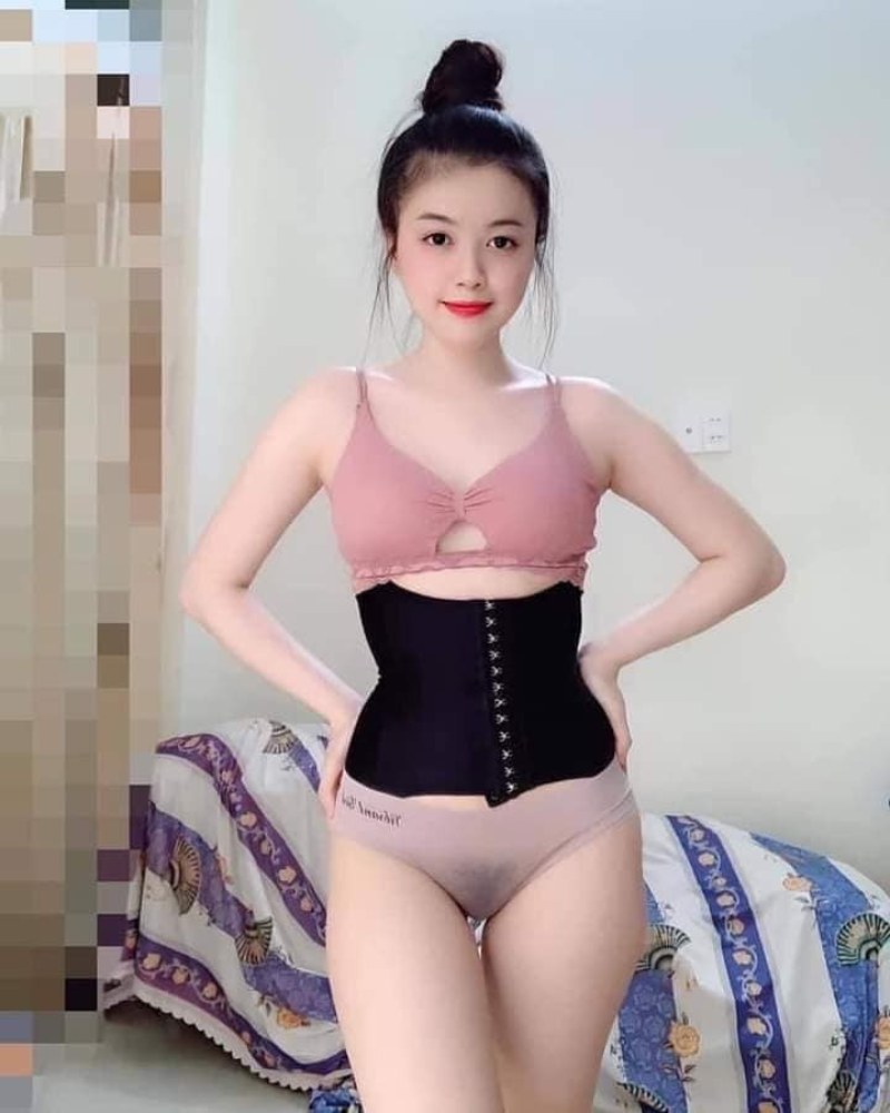 Gái xinh mu to