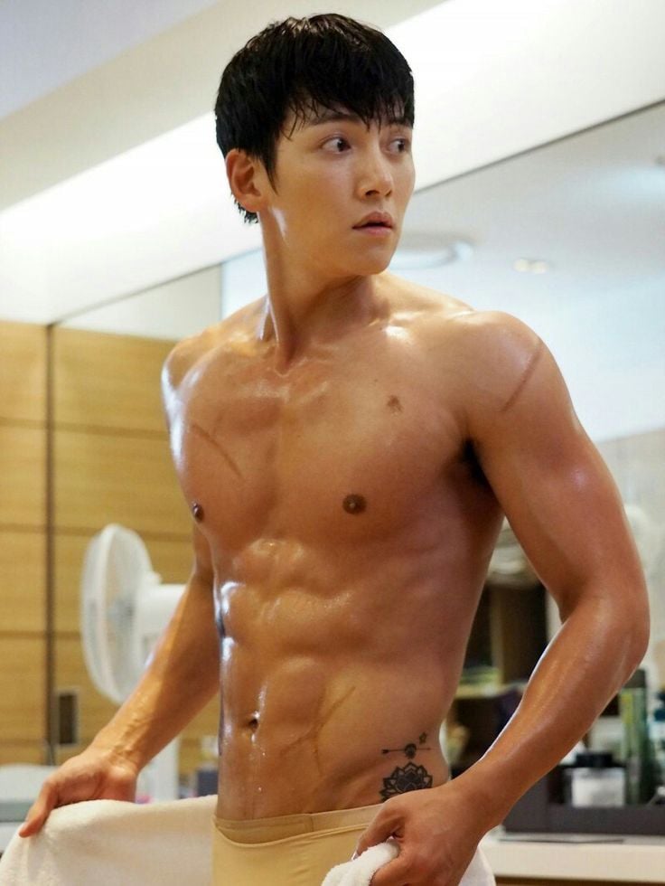 10 người đàn ông có body