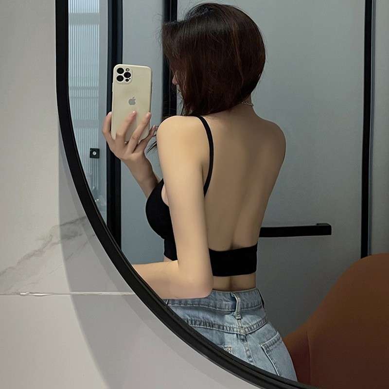 Bỏ túi các cách chụp ảnh trước gương nhà tắm cực hack dáng