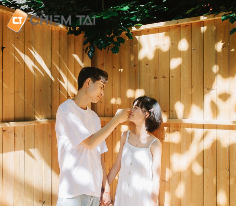 Cách tạo dáng chụp ảnh cho đôi bạn thân khác giới