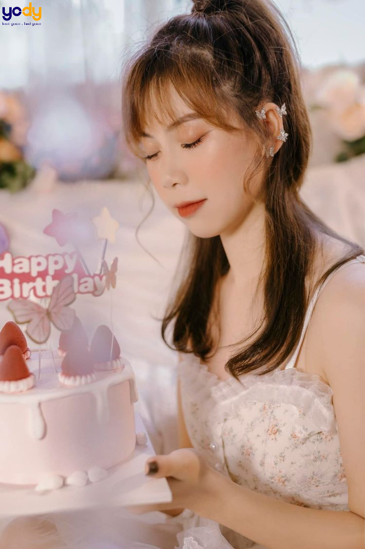 Chụp ảnh sinh nhật kiểu nàng thơ