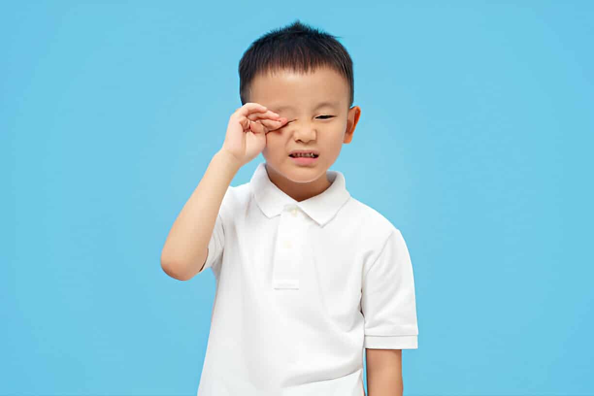 Hiện tượng nháy mắt ở trẻ em