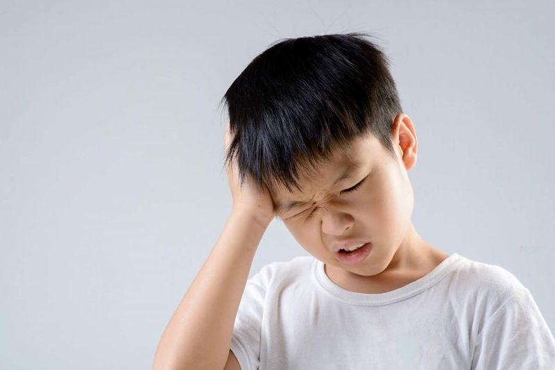 Tác hại của cười nhiều đến sức khỏe và cách phòng ngừa