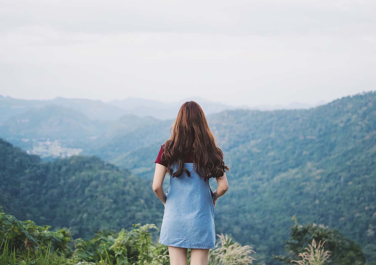 Hãy lựa chọn những background thật xịn cho bức ảnh chụp từ sau lưng nhé