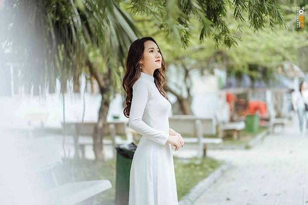 Vẻ đẹp hình thể gợi cảm nhưng vẫn giữ được sự kín đáo và thanh lịch