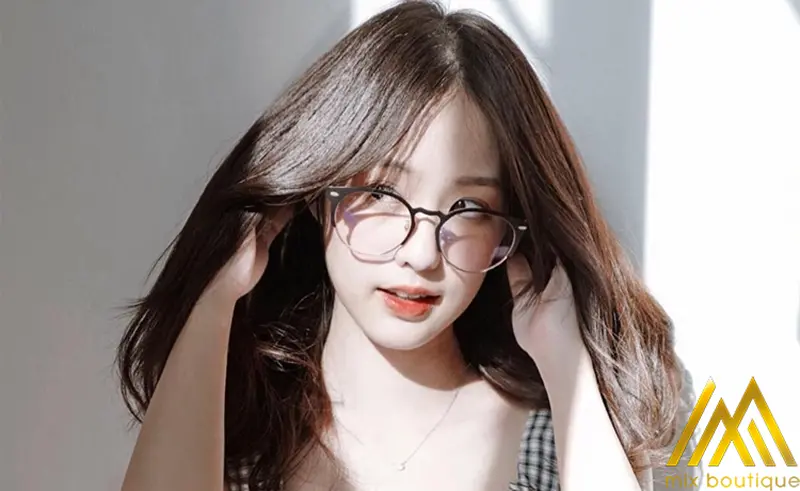cách tạo dáng chụp ảnh selfie