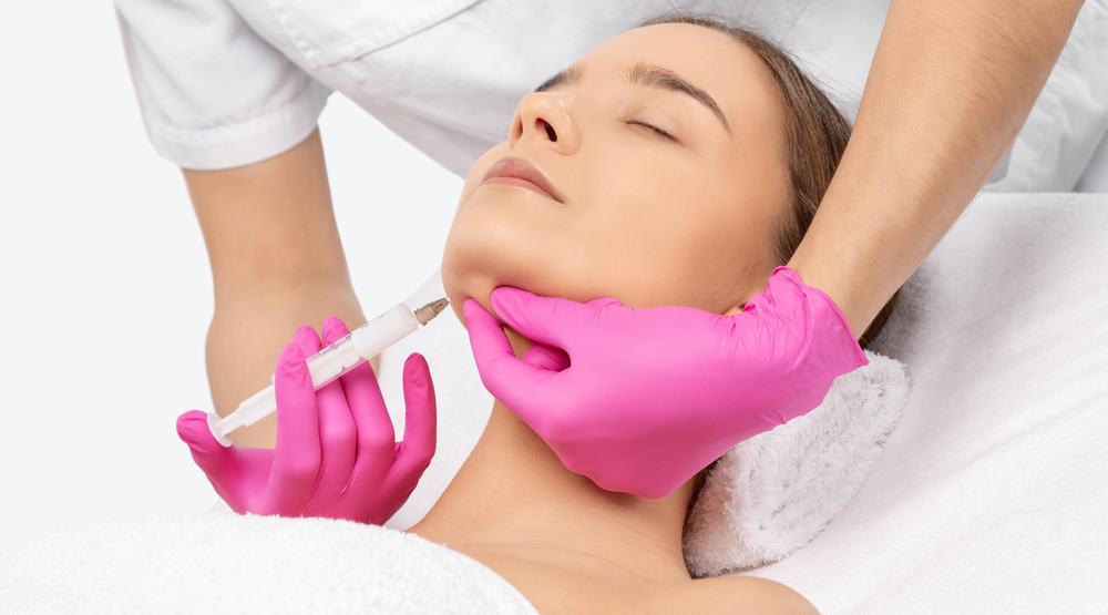 Thực hiện một vài kỹ thuật thẩm mỹ.