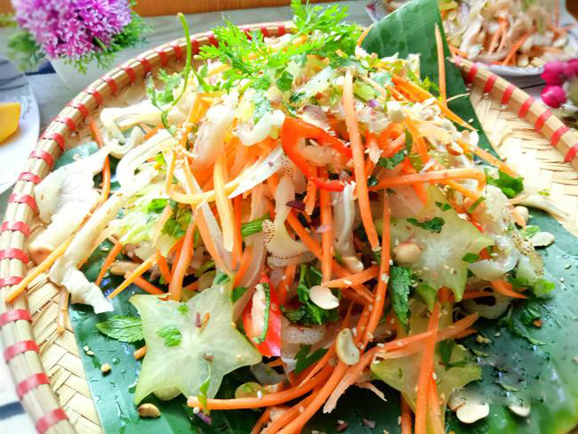 nom-sua-tai-heo-nom-sua-tai-heo