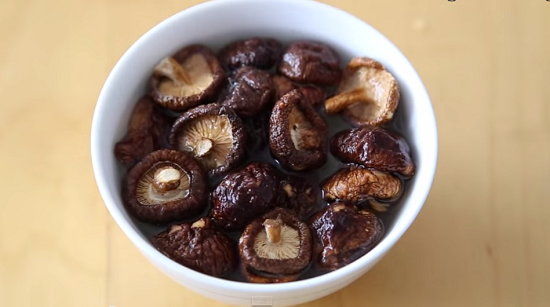 Tự chế biến món ăn ngày tết – không cần cầu kì – siêu ngon