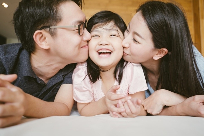 chup anh gia dinh 3 nguoi dep