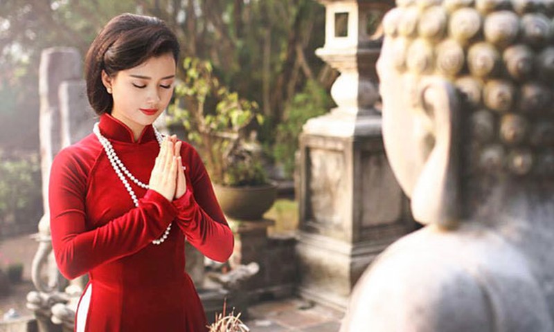 Tại sao không nên chụp ảnh khi vào đền chùa