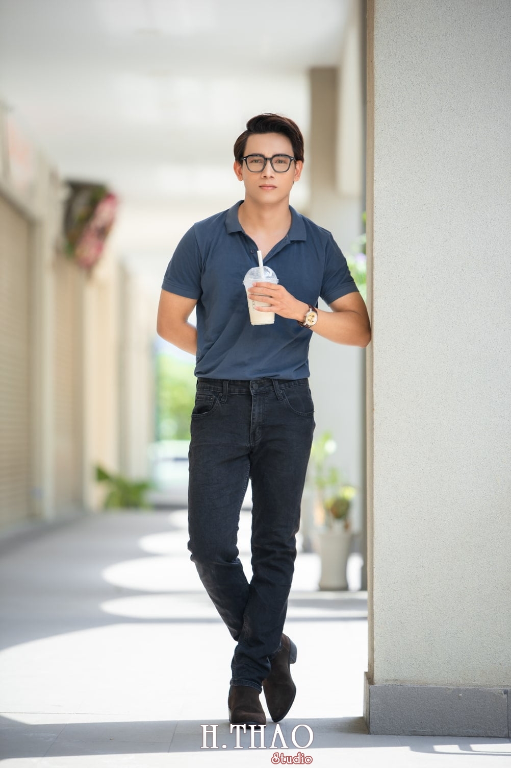 Anh nghe thuat nam 9 1 - 35 cách tạo dáng chụp ảnh nam ngầu chất ngất - HThao Studio