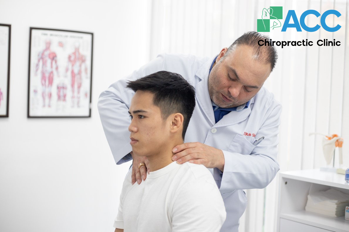 Cách chữa trẹo cổ bằng trị liệu thần kinh cột sống