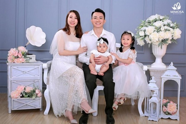 chup anh gia dinh 4 nguoi