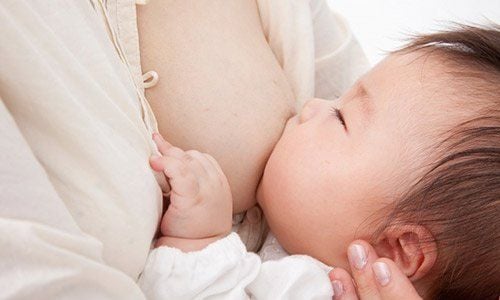 Đau núm vú cảnh báo điều gì?
