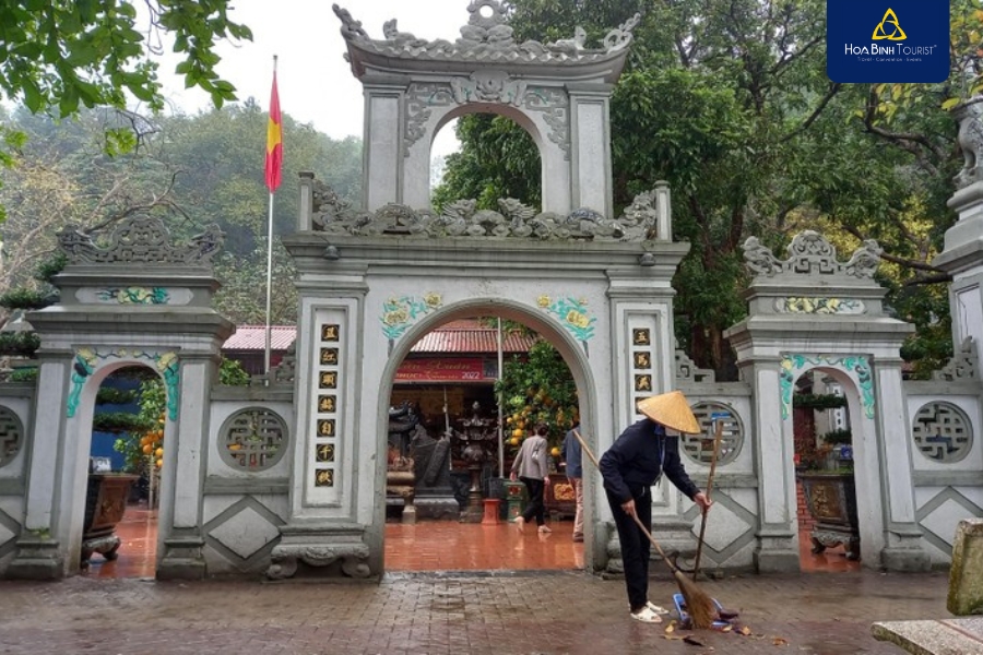 Đền Củi còn có tên gọi khác là đền Ông Hoàng Mười ở Hà Tĩnh 