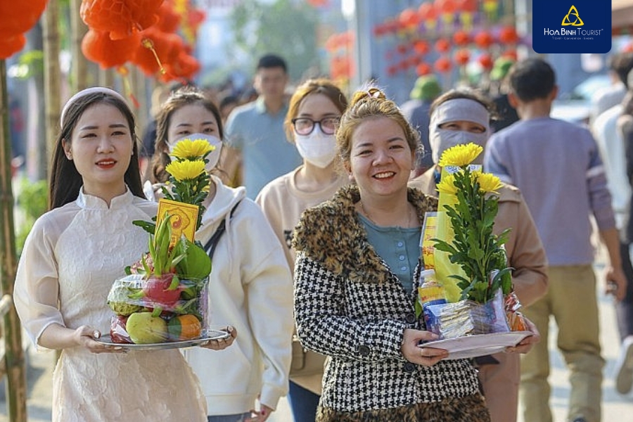 Đền ông Mười nô nức dịp lễ hội hàng năm