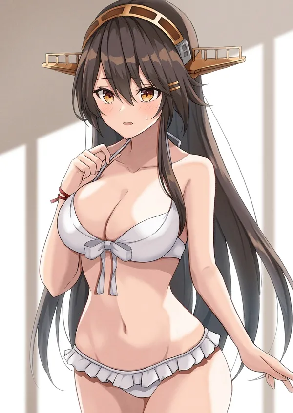 Gái anime tóc ngắn năng động, tung tăng nhảy sóng biển trong bộ bikini màu xanh.