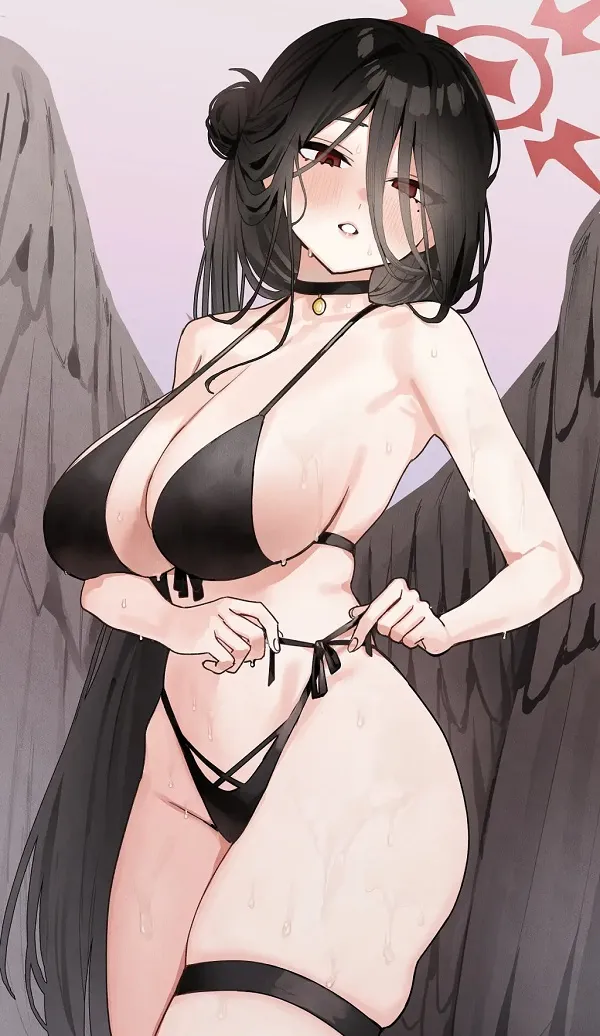 Gái anime dễ thương mặc bikini, vui vẻ chụp ảnh cùng thú bông trên bãi cát.