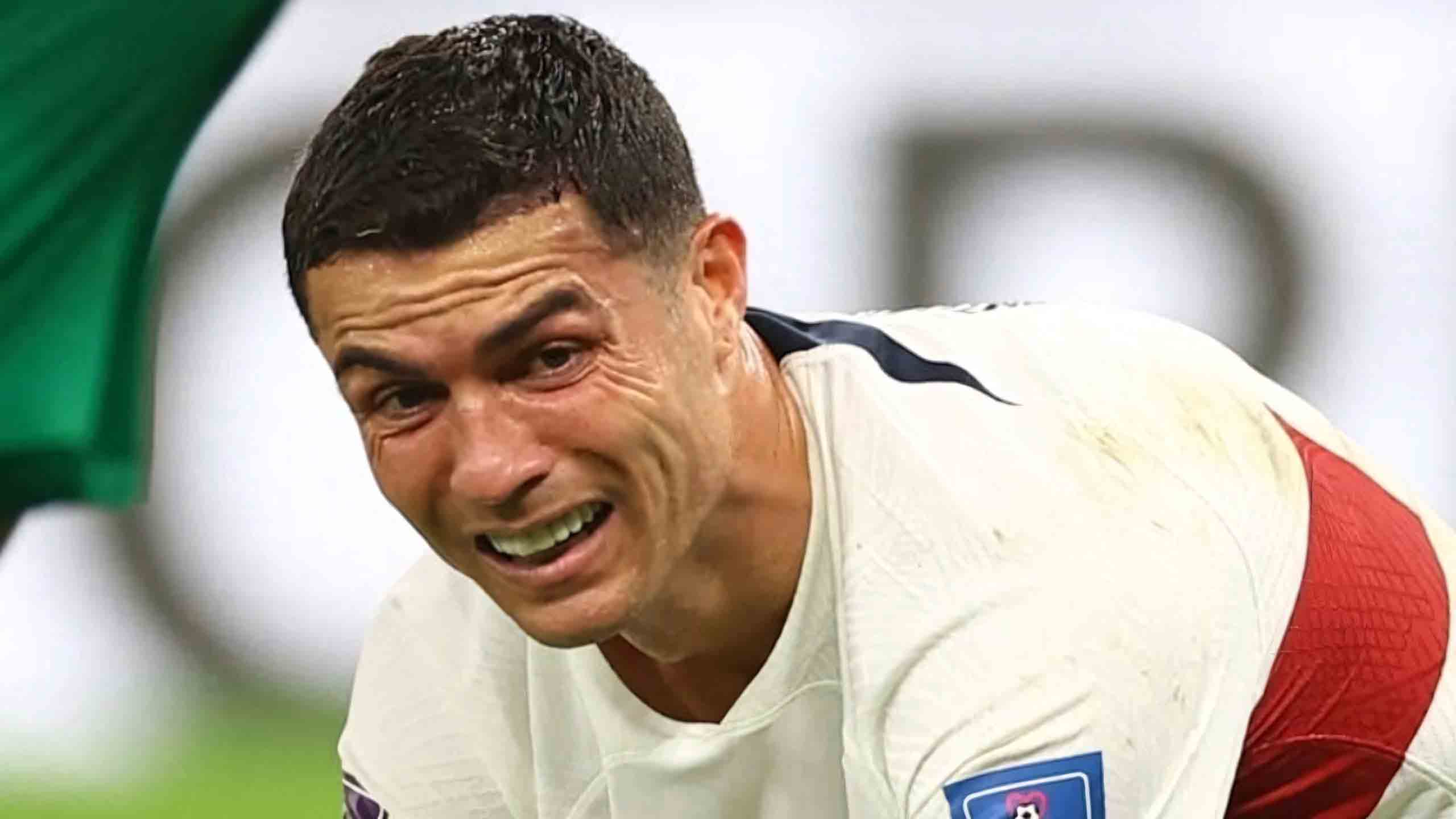 anh ronaldo khoc world cup 2022 2560px 1440px 2k 8