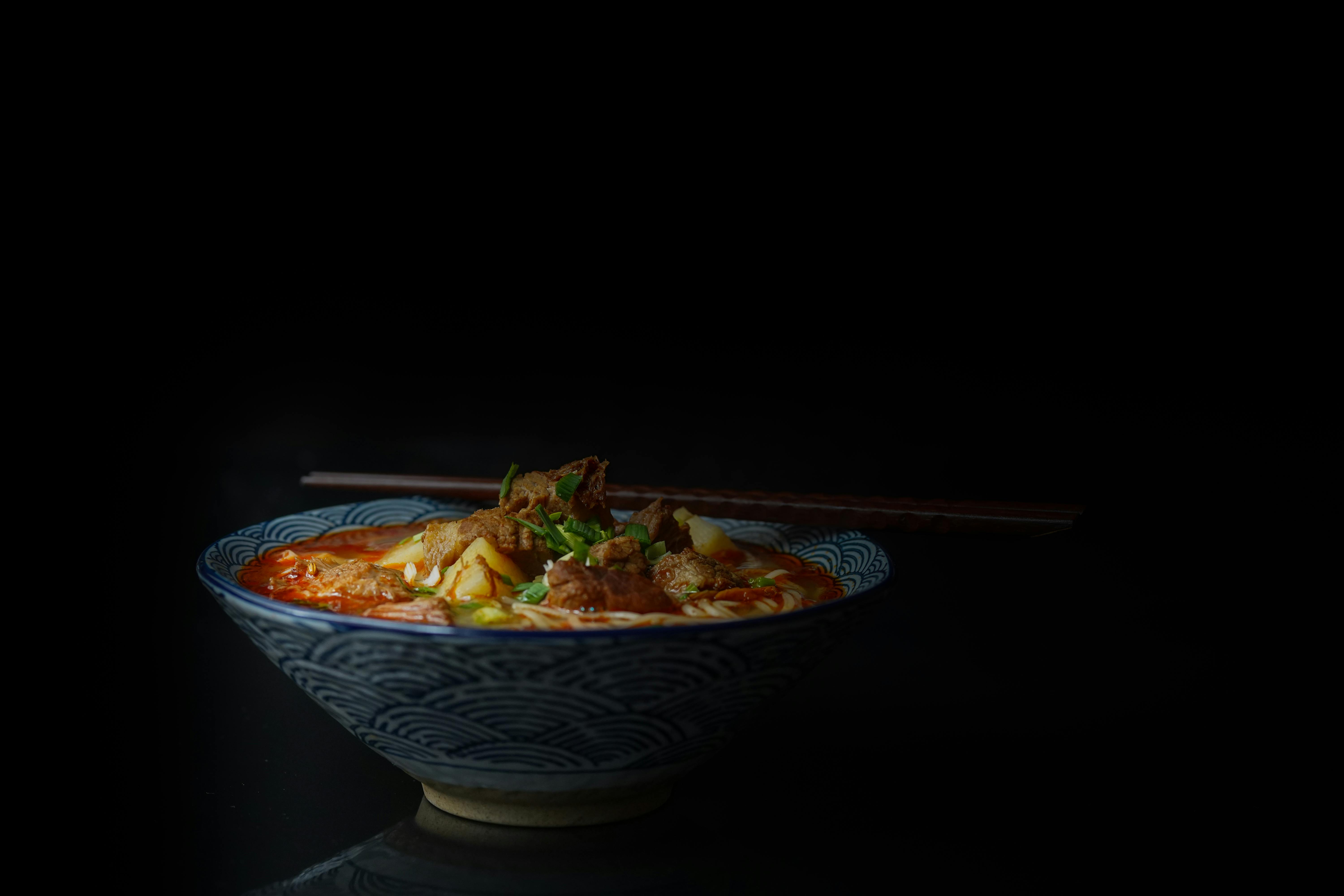 ảnh nền đen tối thiểu