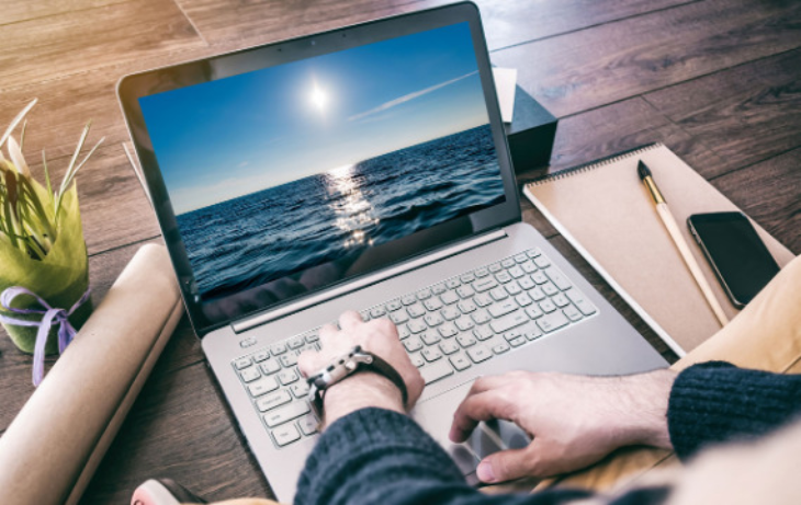 Những lưu ý khi sử dụng để màn hình laptop không bị trắng