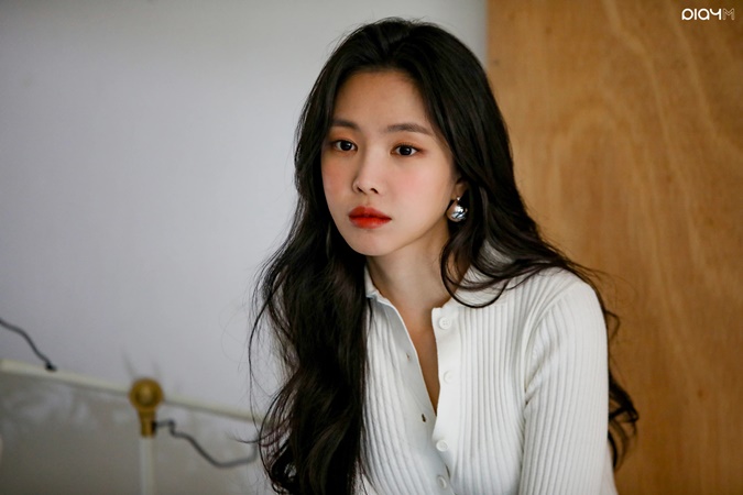 Hội idol nữ mặt mèo: Sức cuốn hút từ nét sắc sảo, kiêu kỳ
