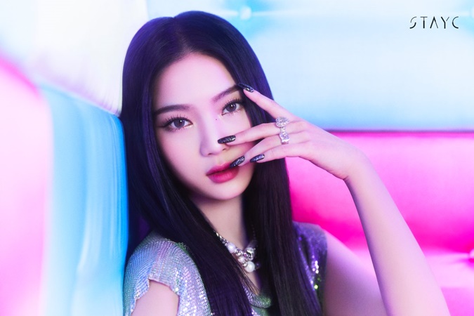 Hội idol nữ mặt mèo: Sức cuốn hút từ nét sắc sảo, kiêu kỳ