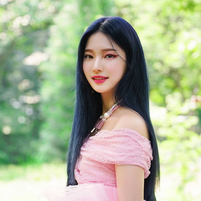 Hội idol nữ mặt mèo: Sức cuốn hút từ nét sắc sảo, kiêu kỳ
