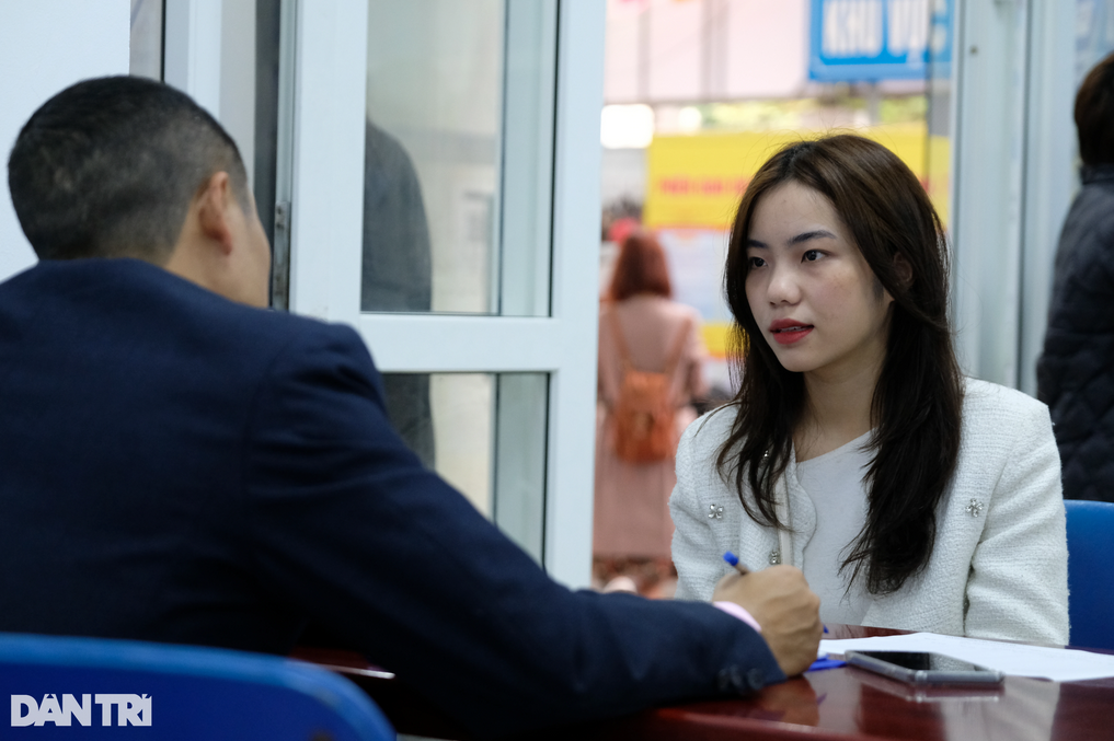 Lao động nữ sinh năm 1977 bị rối loạn tiền đình có được nghỉ hưu sớm?