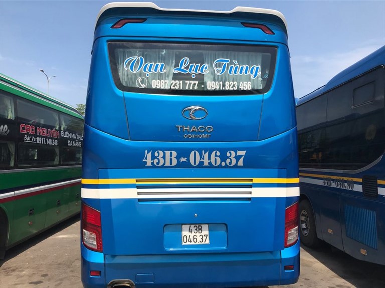 Nhà xe Vạn Lục Tùng khiến khách hàng hài lòng trong mọi dịch vụ. Bạn có thể không muốn đi thêm hãng xe nào khi đã đi xe Vạn Lục Tùng.