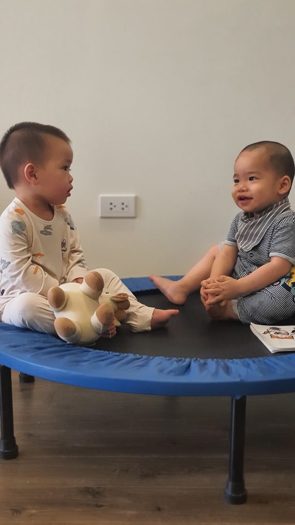 Bám mẹ - Nhõng nhẽo - giai đoạn trên 1 tuổi 3