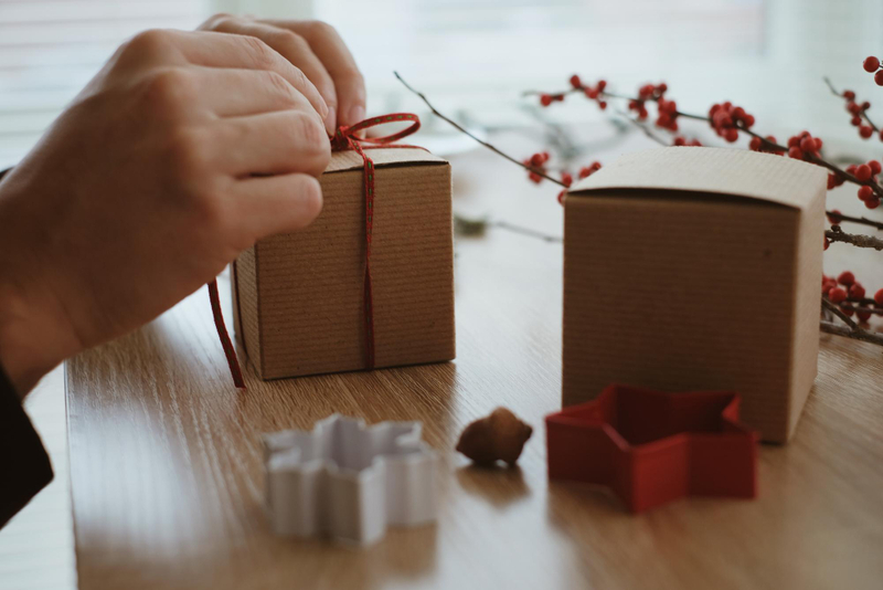 Alt: Combo quà tặng bất ngờ - quà sinh nhật độc đáo hài hước cho cặp đôi.