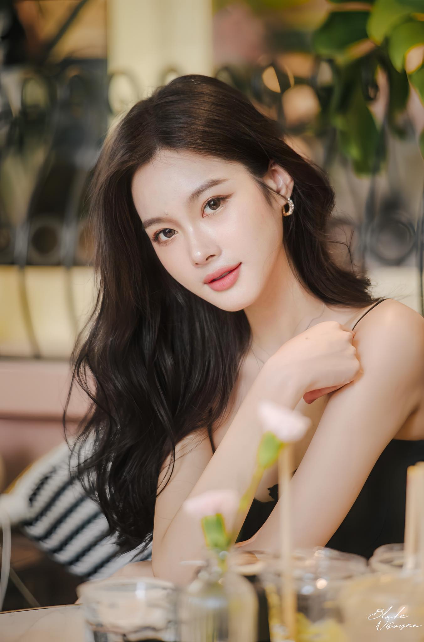 Trần Hà Linh là ai mà gây ấn tượng mạnh mẽ