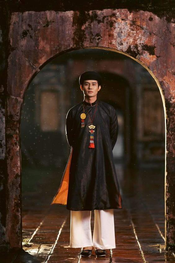tạo dáng chụp ảnh tết cho nam 26
