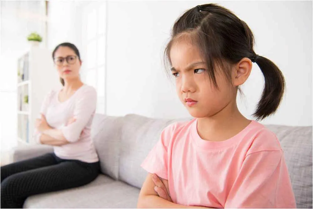Trả treo là gì? Ba mẹ cần làm gì để xử lý thói trả treo của trẻ?