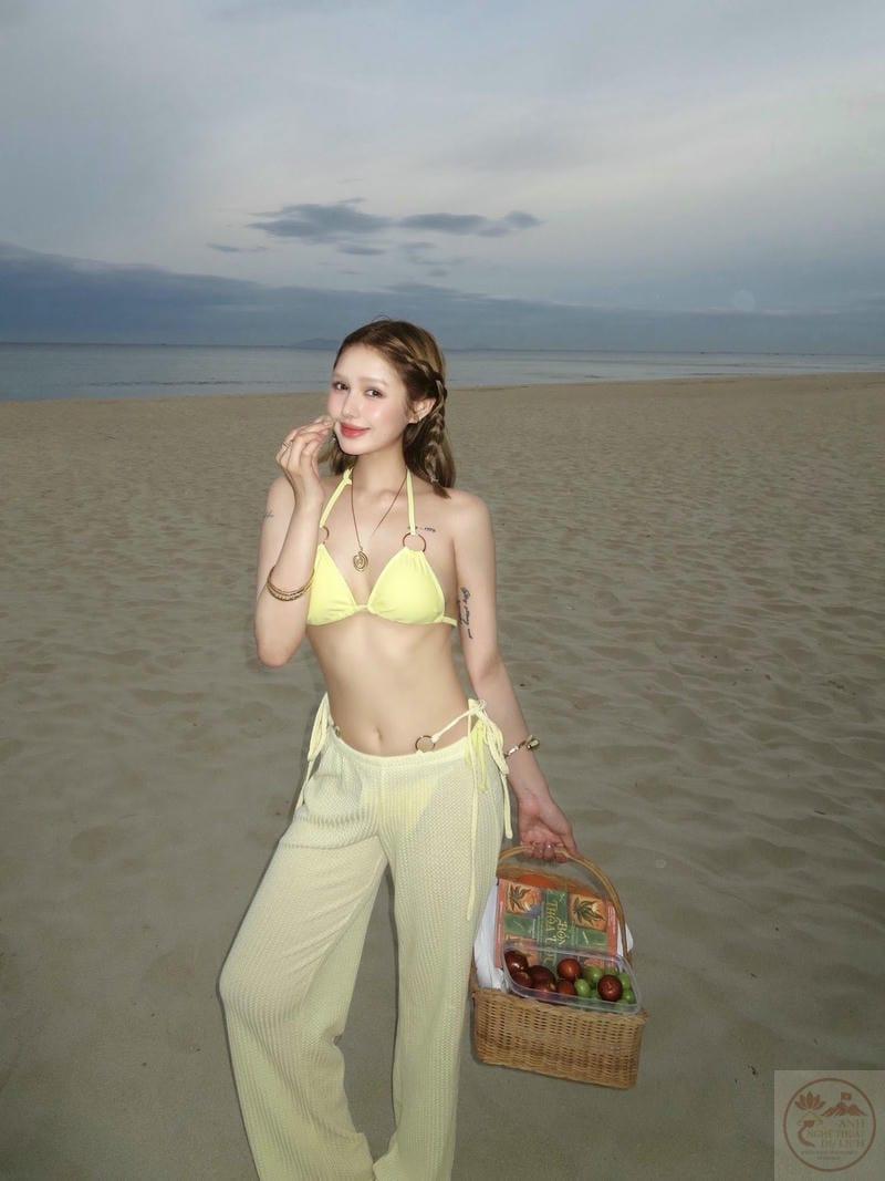 xoài non bikini 1