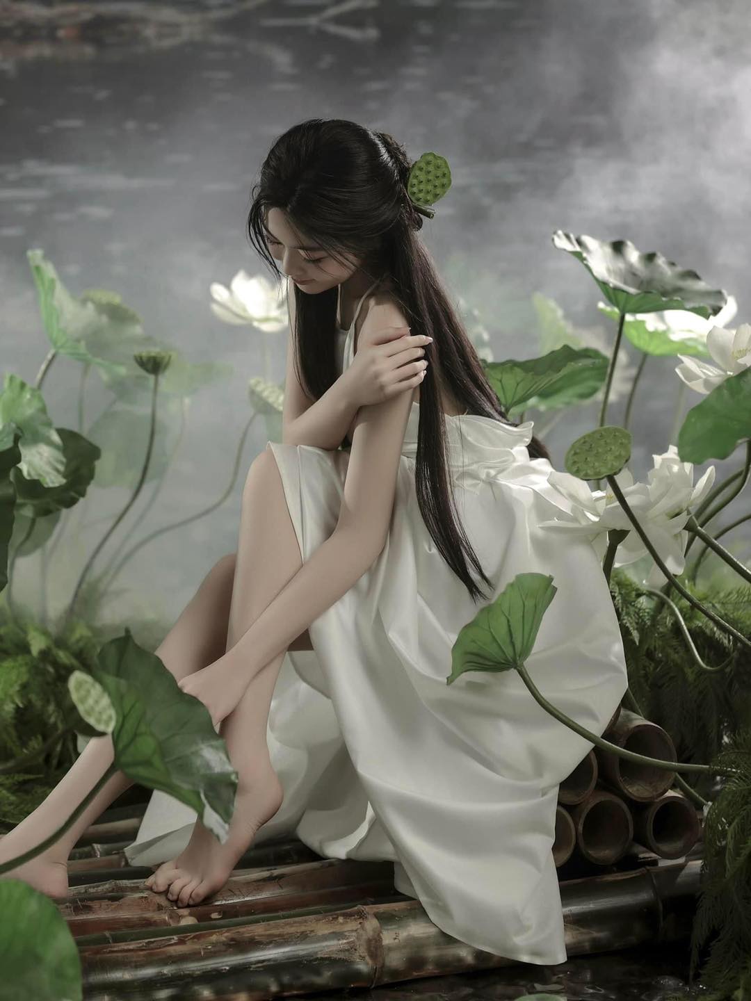hình hoa sen áo yếm